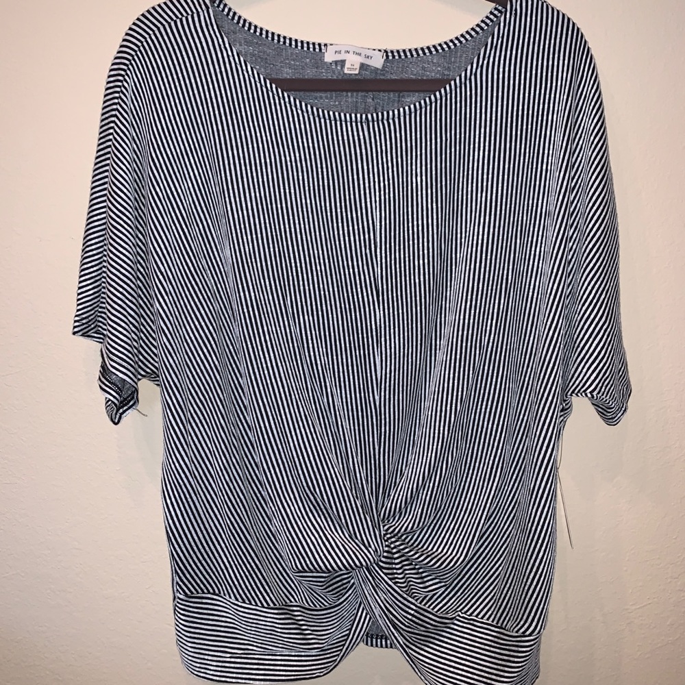 PIE IN THE SKY stripped short sleeve shirt w/ tie